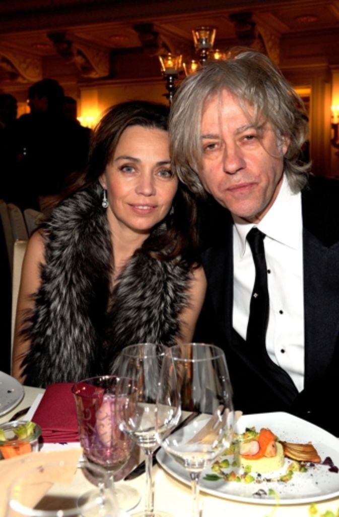 Der irische Rockmusiker Sir Bob Geldof und die französische Schauspielerin Jeanne Marine wagten nach 19 gemeinsamen Jahren den Schritt in die Ehe.