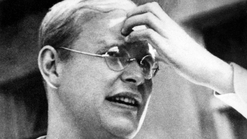  Der evangelische Theologe Dietrich Bonhoeffer zählte zu denjenigen, die dem NS-Regime widerstanden – von Anfang bis zum bitteren Ende und unter Einsatz des eigenen Lebens. Vor 75 Jahren ist er hingerichtet worden 