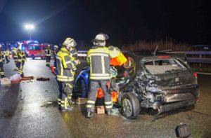 Unfall fordert zwei Verletzte – A8 zeitweise voll gesperrt