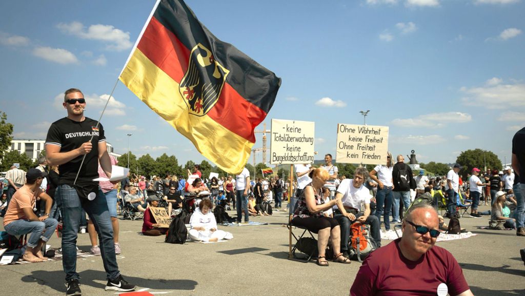 Tausende Demonstranten erwartet: Weitere Demo gegen Coronavirus-Auflagen in Stuttgart geplant