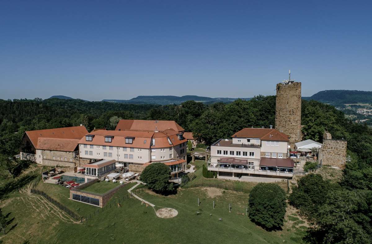 Die Burg Staufeneck ist in Händen der Familien Schurr und Straubinger.