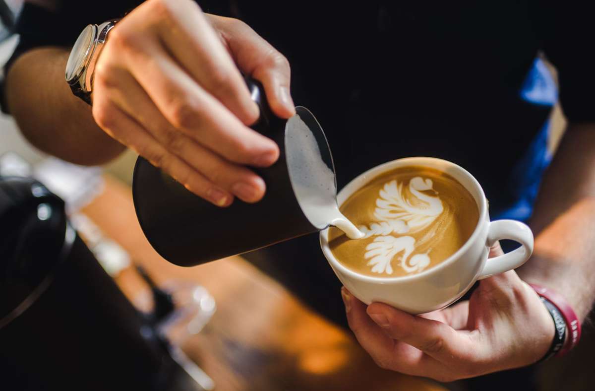 Besonders beliebt ist Kaffee in Skandinavien: In Finnland beispielsweise lag der Pro-Kopf-Konsum von Kaffee im Jahr 2016 bei zwölf Litern.