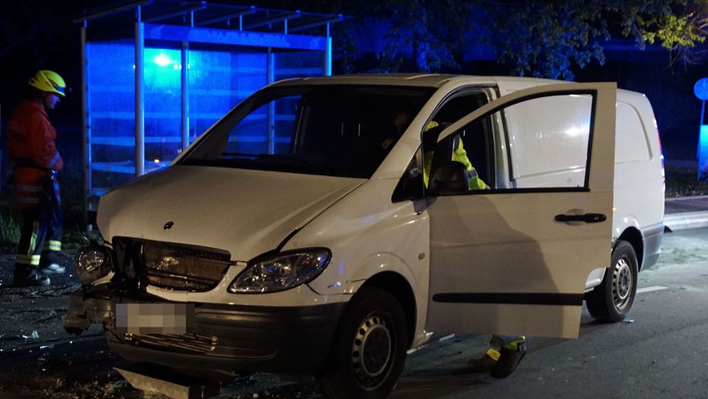 Unfall im Kreis Göppingen: Senior fährt gegen Auto – Zeitungsausträgerin verletzt
