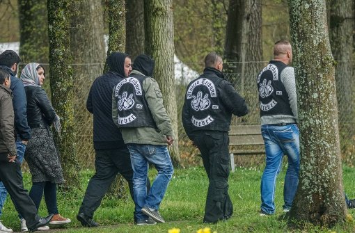 Zur Trauerfeier für eines ihrer Mitglieder sind im April mehrere Hundert Rocker nach Heidenheim gekommen. Foto: SDMG