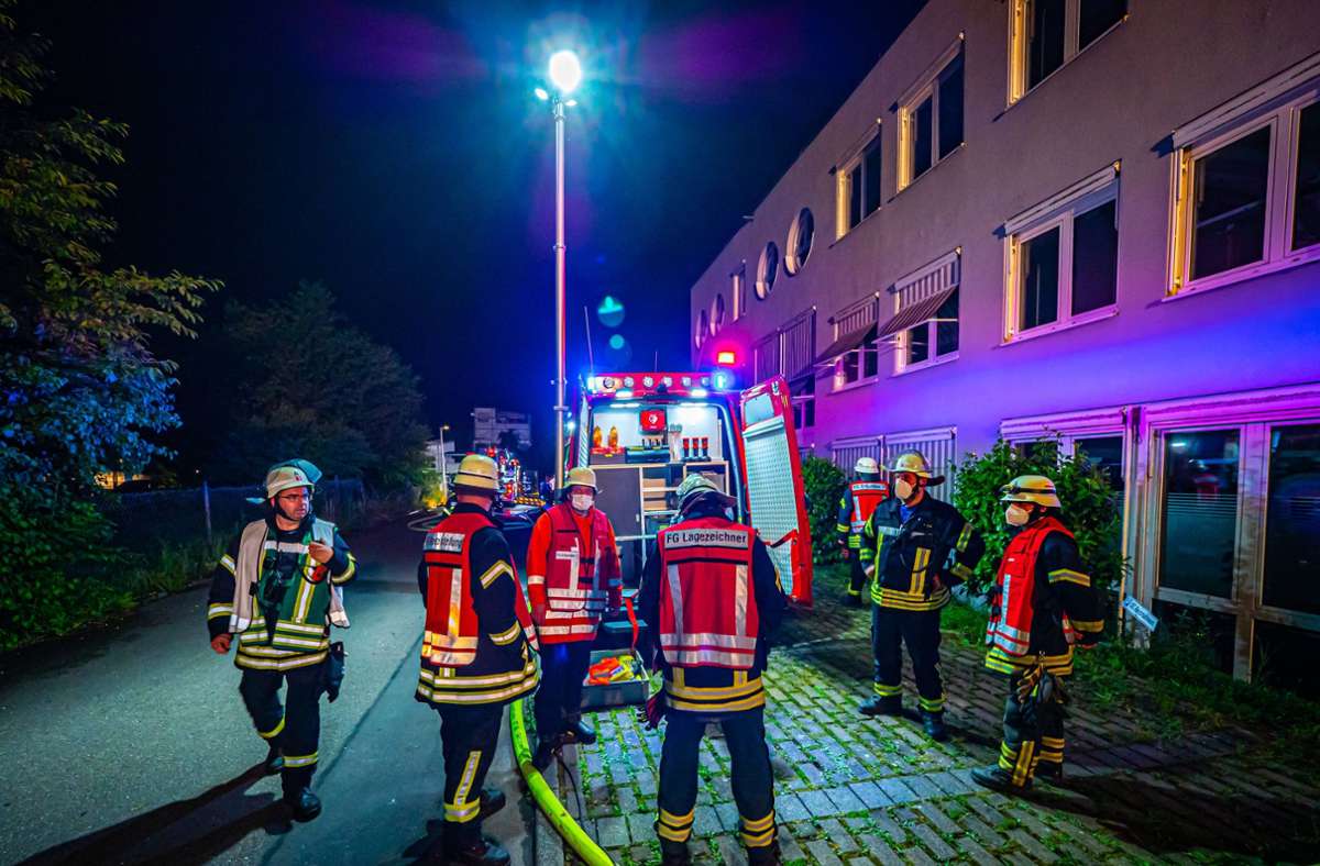 Das Feuer hat einen Schaden von 250.000 bis 300.000 Euro verursacht.