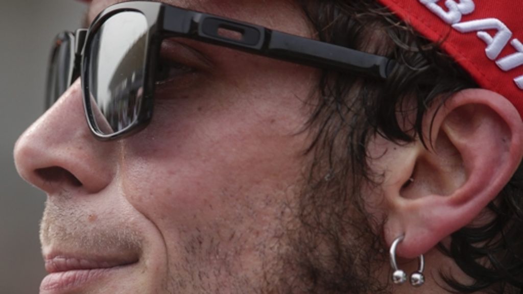 Motorrad-WM: Reuiger Sünder Rossi gibt Titel nicht  auf