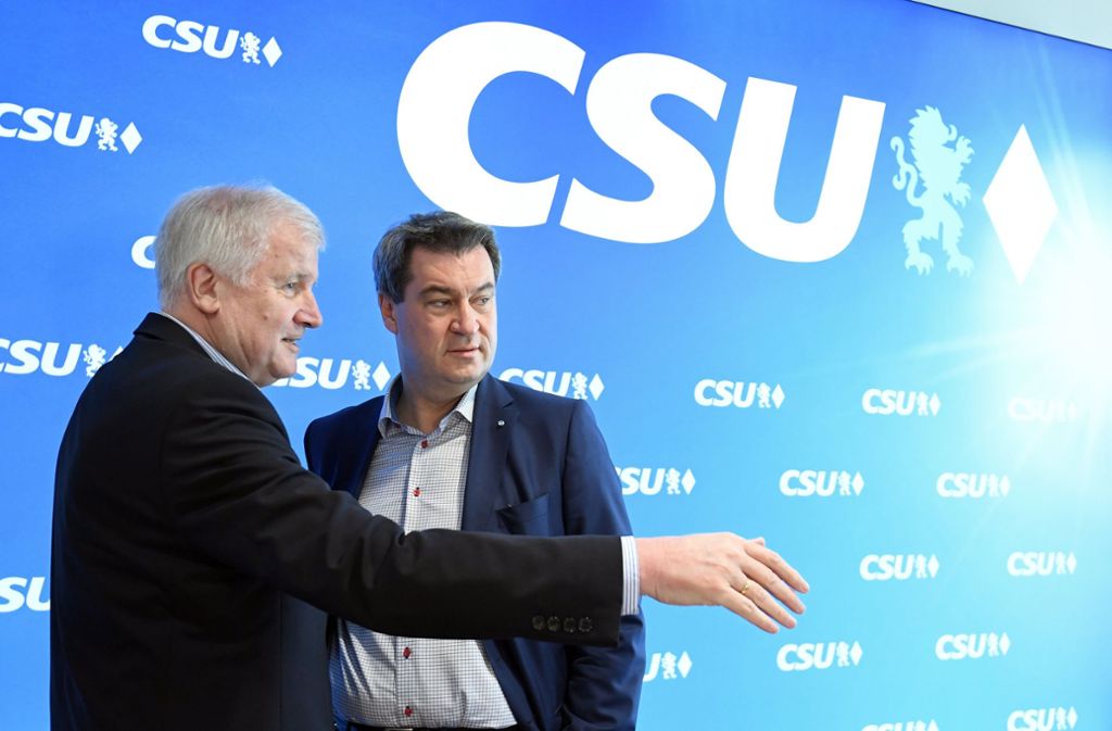 Horst Seehofer (links) und Markus Söder (beide CSU) rutschen in den Umfragen ab. Foto: dpa