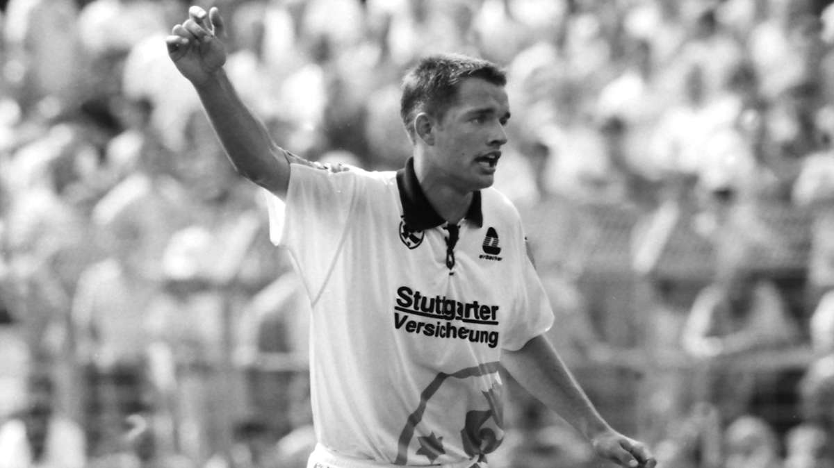 Thomas Tuchel im Trikot der Stuttgarter Kickers. Die einzigen beiden Spielerstationen des Welt-Trainers (2021) vom FC Bayern im aktiven Bereich hießen Stuttgarter Kickers (1992 bis 1994) und SSV Ulm 1846 (1994 bis 1998).
