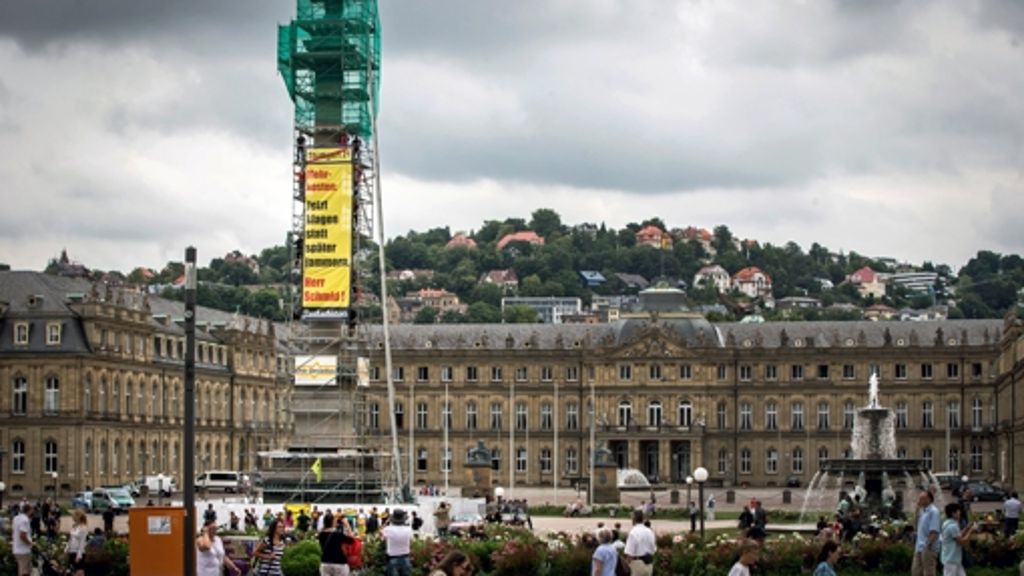 Protestaktion gegen Stuttgart 21: Die Jubiläumssäule  wird zur Plakatsäule