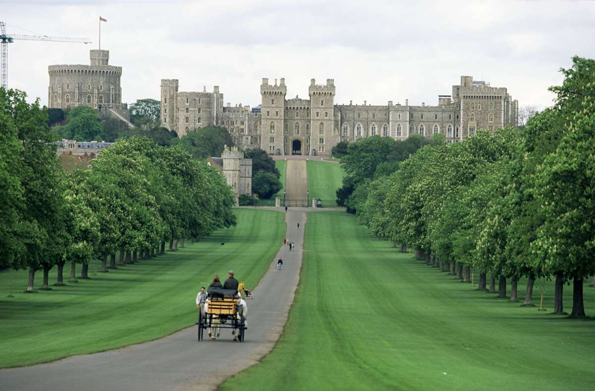 Windsor Castle: Das trutzige Schloss westlich von London war Queen Elizabeths Zuhause – ...