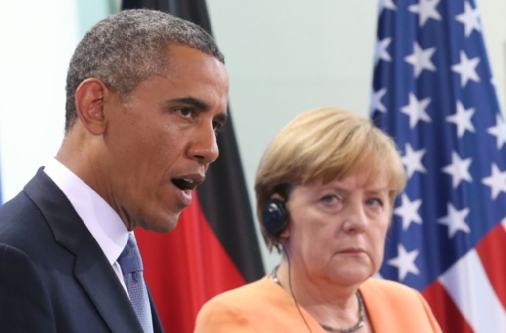 Dass auch Bundeskanzlerin Angela Merkel vom Abhör-Skandal durch strategische Verbündete betroffen war, hat viele schockiert. Platz 10 ist mit Freund hört mit eine Abwandlung des Slogans "Feind hört mit" aus dem Dritten Reich.