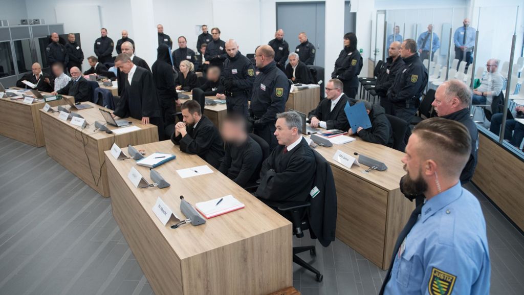  Es ist eines der bedeutendsten Verfahren zum Rechtsterrorismus. Vor der Staatsschutzkammer des Oberlandesgerichts Dresden geht es um rechte Umsturzpläne und Angriffe auf den Staat. 