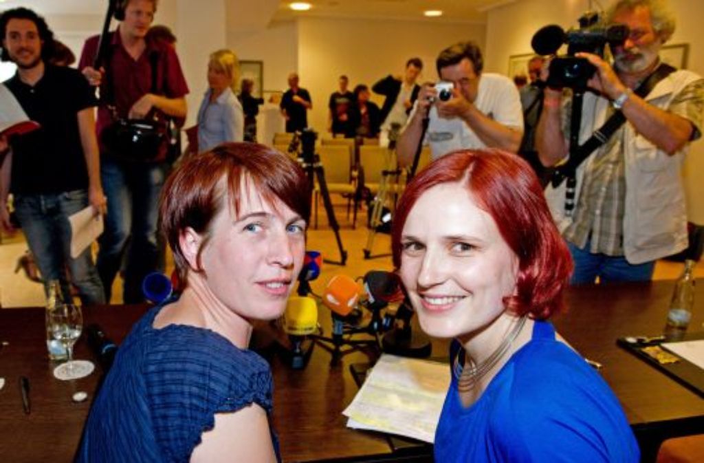 Katharina Schwabedissen und Katja Kipping (rechts) wollen die Linken jünger und weiblicher machen. Foto: dpa