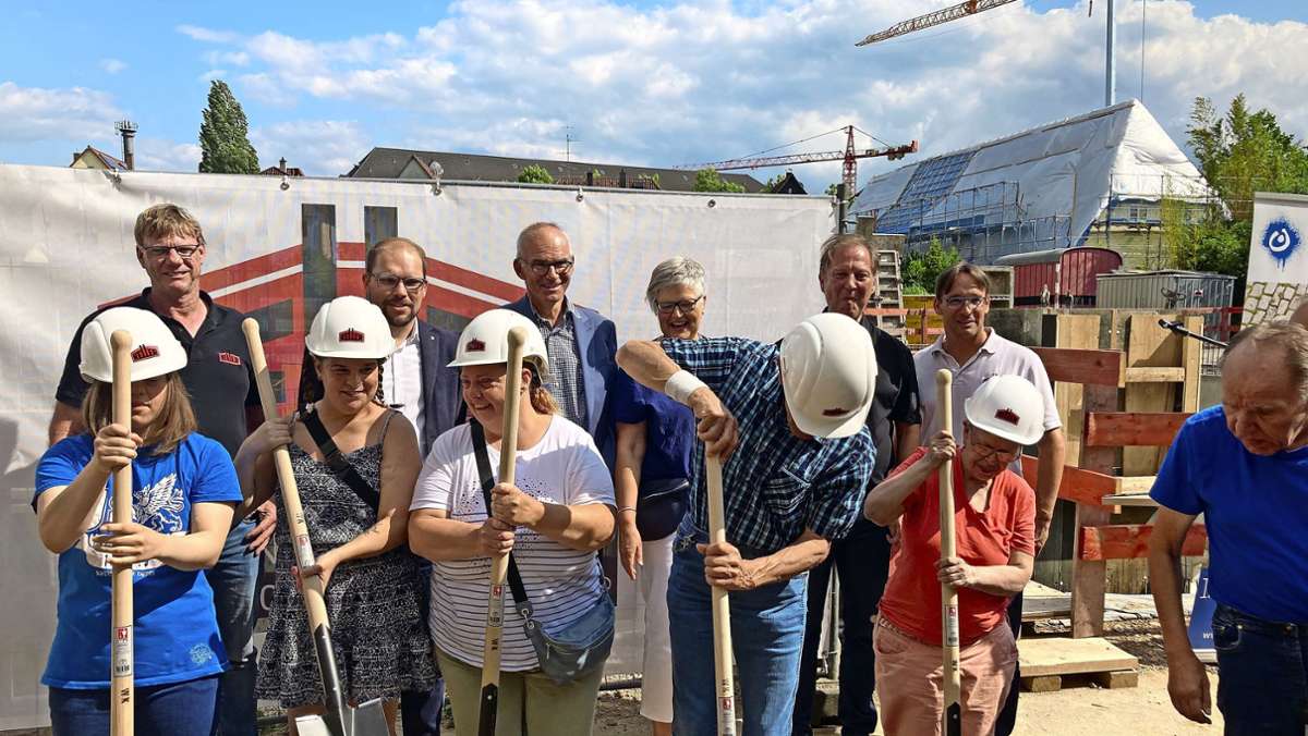 Lebenshilfe: Bauen in Esslingen: Spatenstich mit spürbarer Lebensfreude