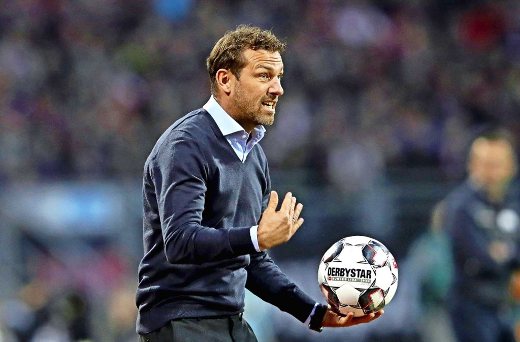 Vier Niederlagen aus fünf Spielen – so schlecht ist schon lange kein während der Saison verpflichteter VfB-Trainer mehr gestartet.