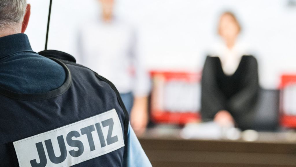 Landgericht Stuttgart: Vergewaltigungsprozess: Von Hausmeister zum Sex gezwungen
