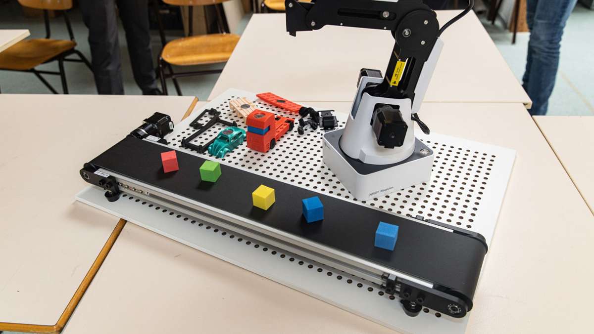  Das Jugendforschungszentrum Sindelfingen bringt Schülerinnen und Schülern Technik und Programmieren näher. Eine gerade erhaltene Finanzspritze soll für die Erweiterung eines Roboters genutzt werden. 