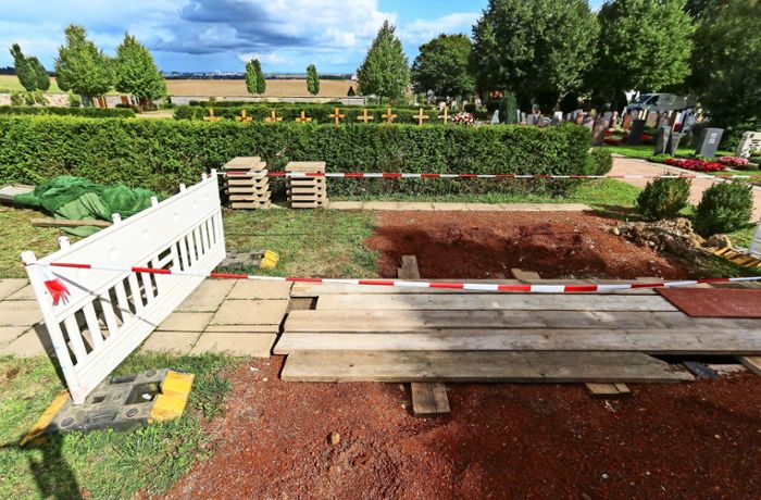 Friedhof in Hemmingen: Hemminger lassen sich lieber in  Urnen als in Särgen bestatten