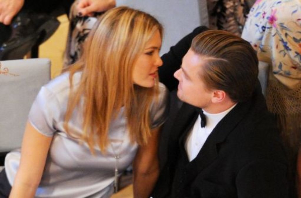 2010: Bei der "Cinema for Peace"-Gala bringen Hollywood-Beau Leonardo DiCaprio und seine Freundin, das israelische Topmodel Bar Refaeli, Glamour an die Spree.