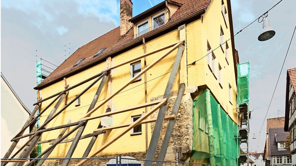 Denkmalgeschütztes Ensemble in Reutlingen ist gefährdet: Einstürzende Altbauten