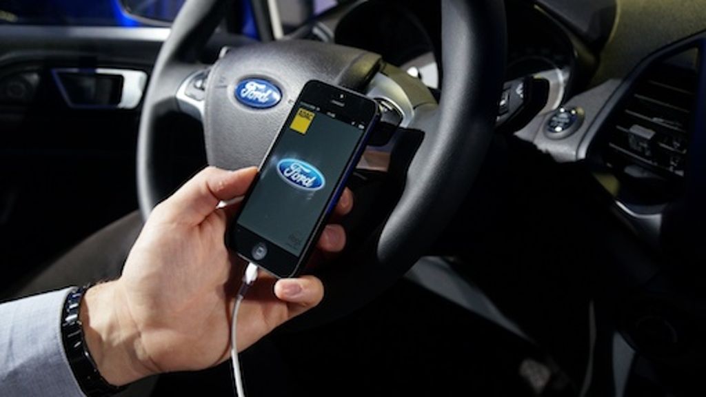 IFA 2013: Ford SYNC AppLink: Smartphone-Integration im Auto