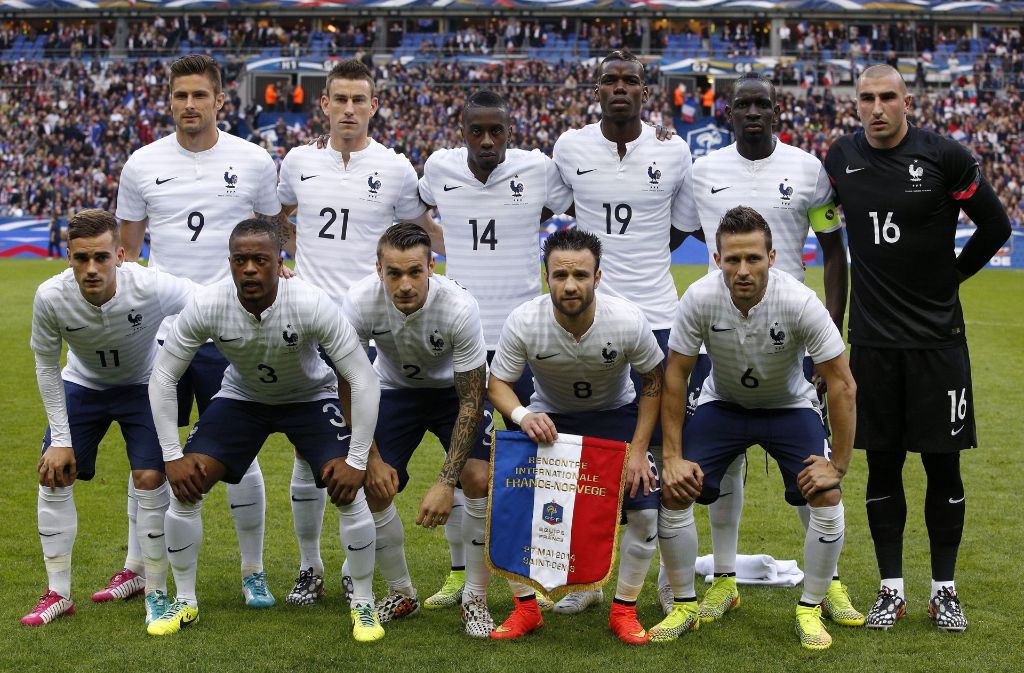 Frankreich; Spitzname: „Les Bleus“, Weltranglistenplatz: 7, WM-Titel: 1, Star-Spieler: Paul Pogba (Manchester United), Trainer: Didier Dechamps, Qualifikation: Gruppenerster