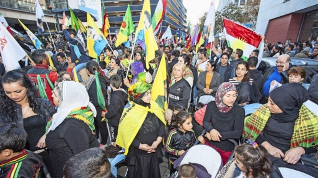 Anti-IS-Demo in Stuttgart: Kurden haben gezielt für Demo gegen IS geworben