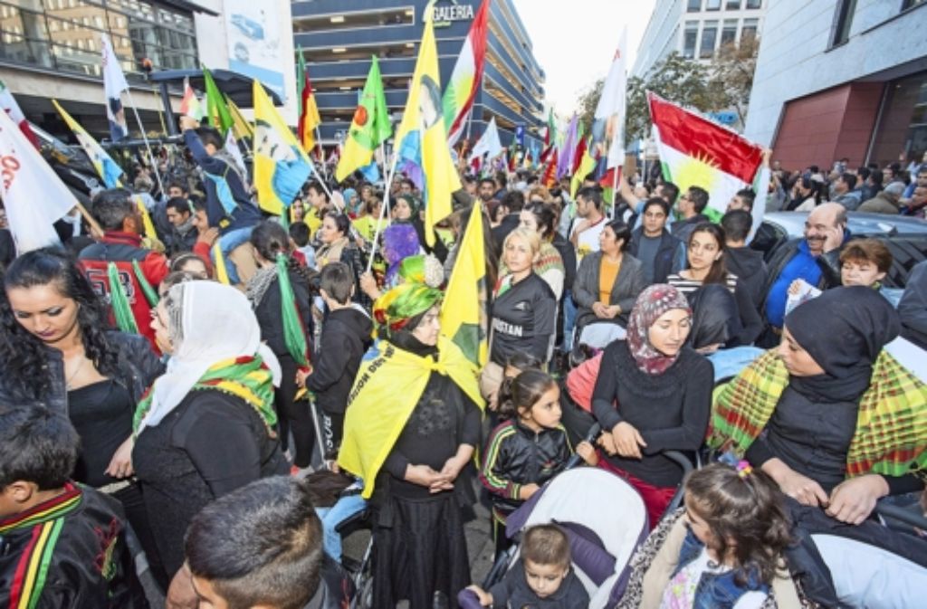 Etwa 10 000 Personen kamen am Samstag in die Stuttgarter Innenstadt. Foto: 7aktuell.de