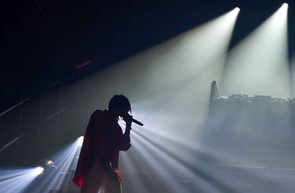 Unmittelbar nach der Show stand US-Rapper Wiz Khalifa auf der Bühne und performte für das Publikum unter anderem seinen Hit „Black And Yellow“.