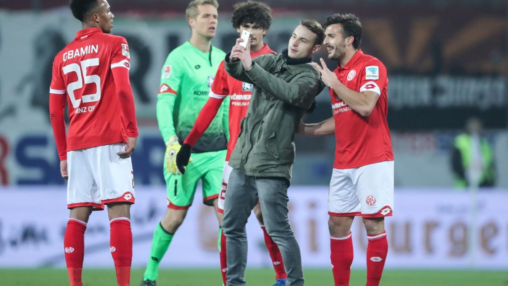 Fußball-Bundesliga: Erster Sieg für Mainz im neuen Jahr