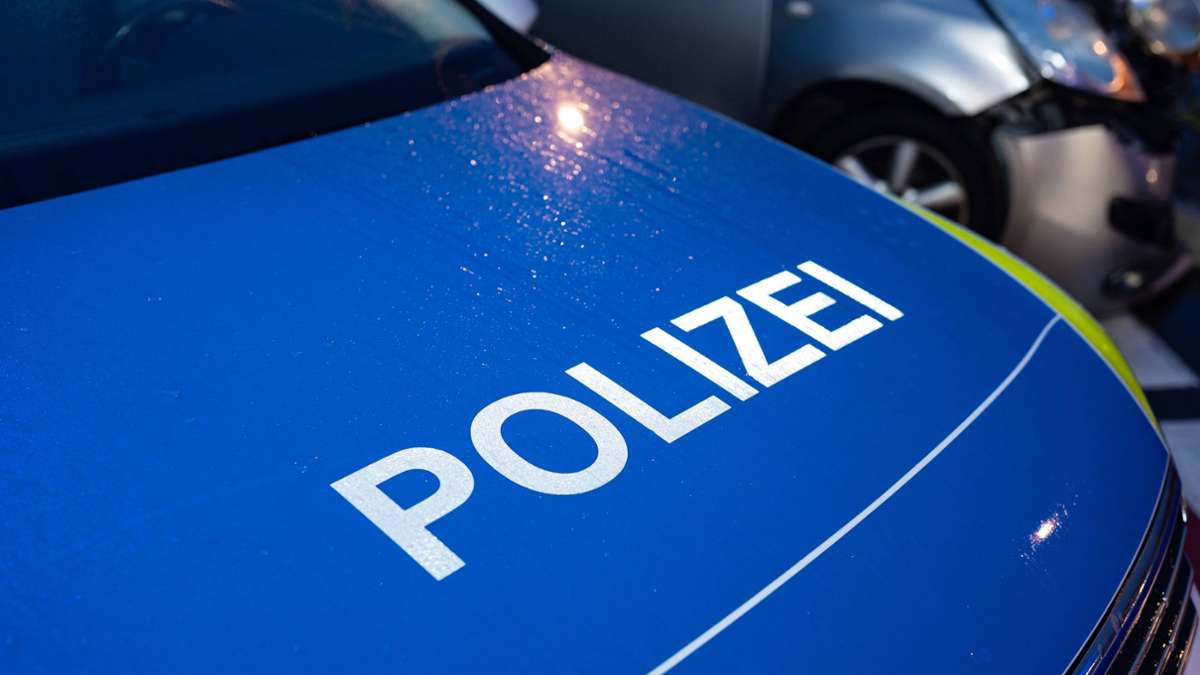 Unfall in Nürtingen: Auffahrunfall mit Verletztem auf B 297