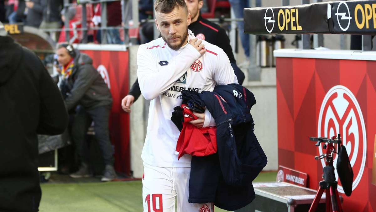  Fußball-Bundesligist FSV Mainz 05 löst den Vertrag mit dem ehemaligen VfB-Profi Alexandru Maxim auf. Der 30 Jahre alte Mittelfeldspieler war im Januar 2020 an den türkischen Erstligisten Gaziantep FK ausgeliehen worden.  