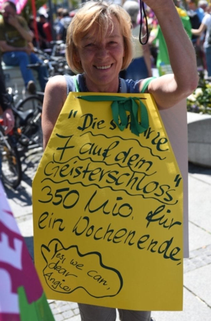 In München findet eine große Demo gegen den G7-Gipfel statt.