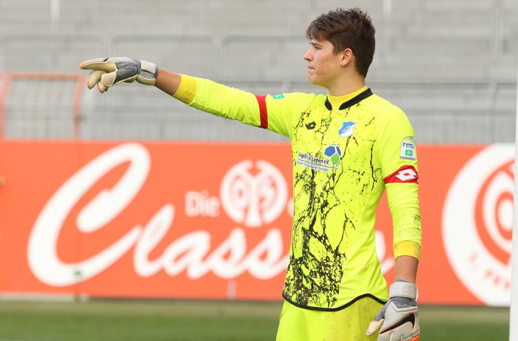 Nachdem Gregor Kobel 2014 von seinem Heimatverein Grasshoppers Zürich nach Hoffenheim ausgeliehen wurde, begann der begehrte Schweizer in der Jugend der Kraichgauer.