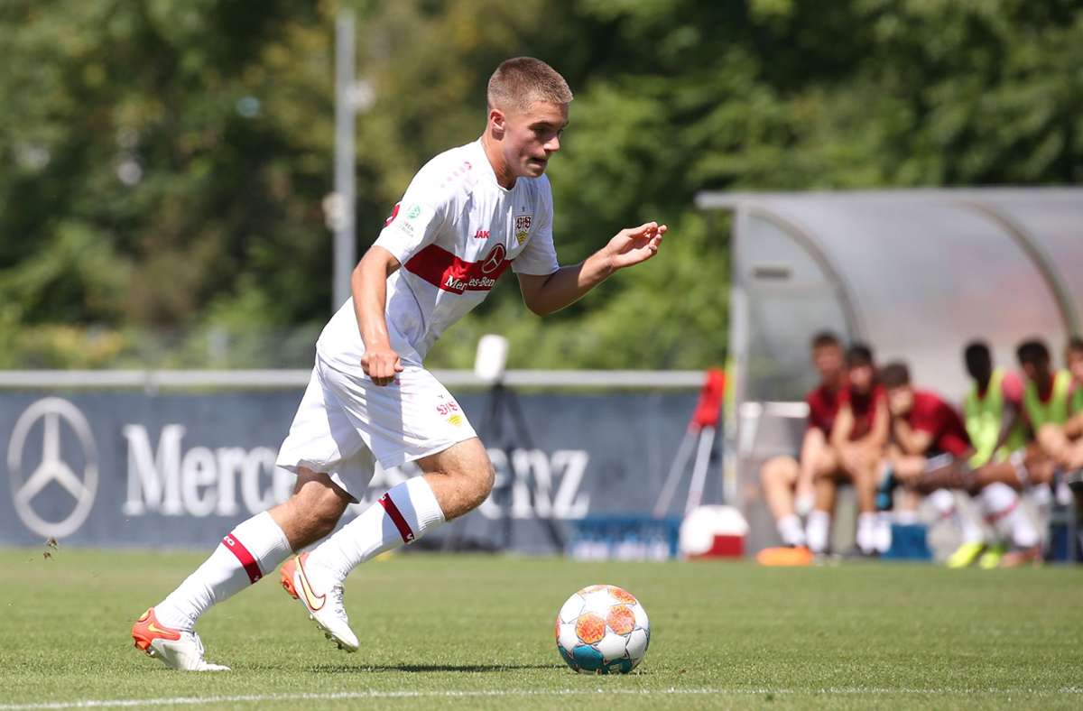 VfB-U17-Stürmer Mike Huras erzielte im Länderspiel gegen England drei Treffer für seine polnische Auswahl. Foto: Pressefoto Baumann/Alexander Keppler
