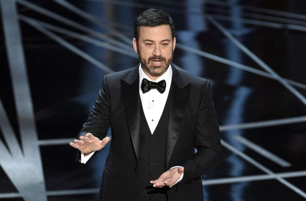 Jimmy Kimmel und weitere US-Talkshow-Moderatoren kommentierten die Inauguration bei Twitter. (Archivbild) Foto: dpa/Chris Pizzello