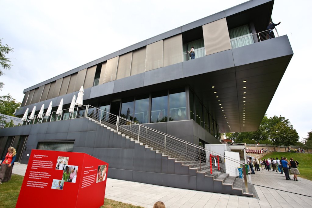 Das moderne Gebäude, in dem die Bosch-Stiftung untergebracht ist.
