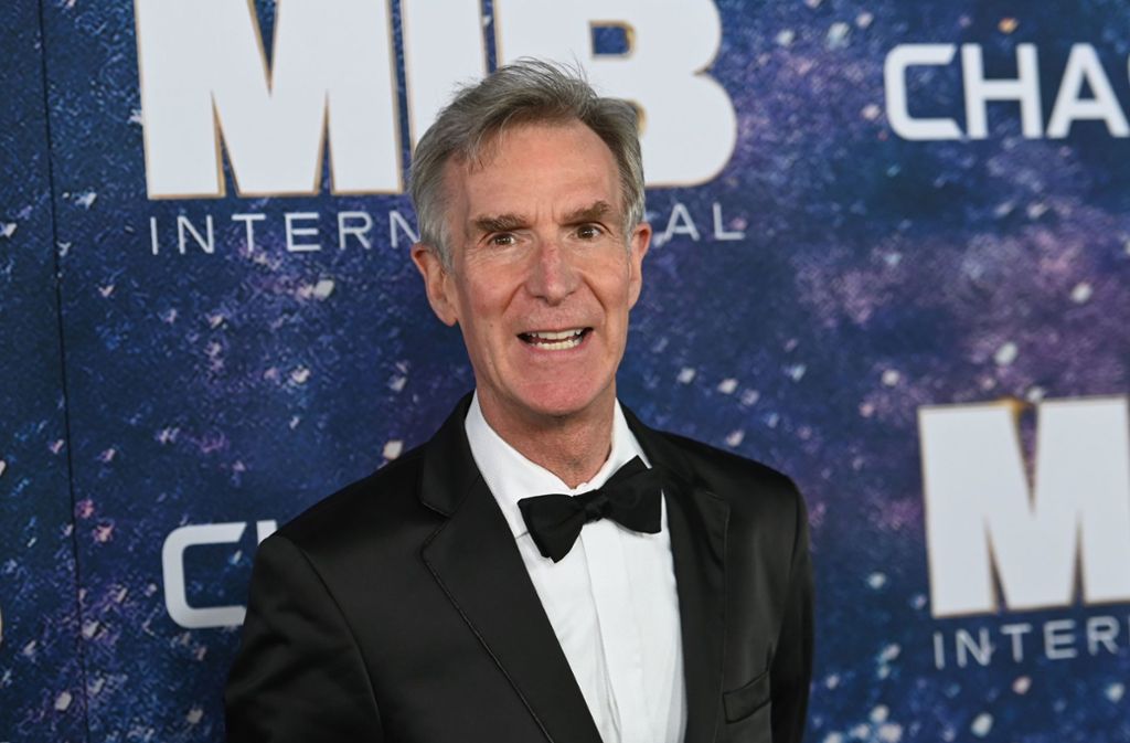 Bill Nye, bekannt für seine Wissenschaftssendungen und sein Interesse an Astronomie, durfte natürlich nicht bei der gestrigen Premiere fehlen, wie auch...
