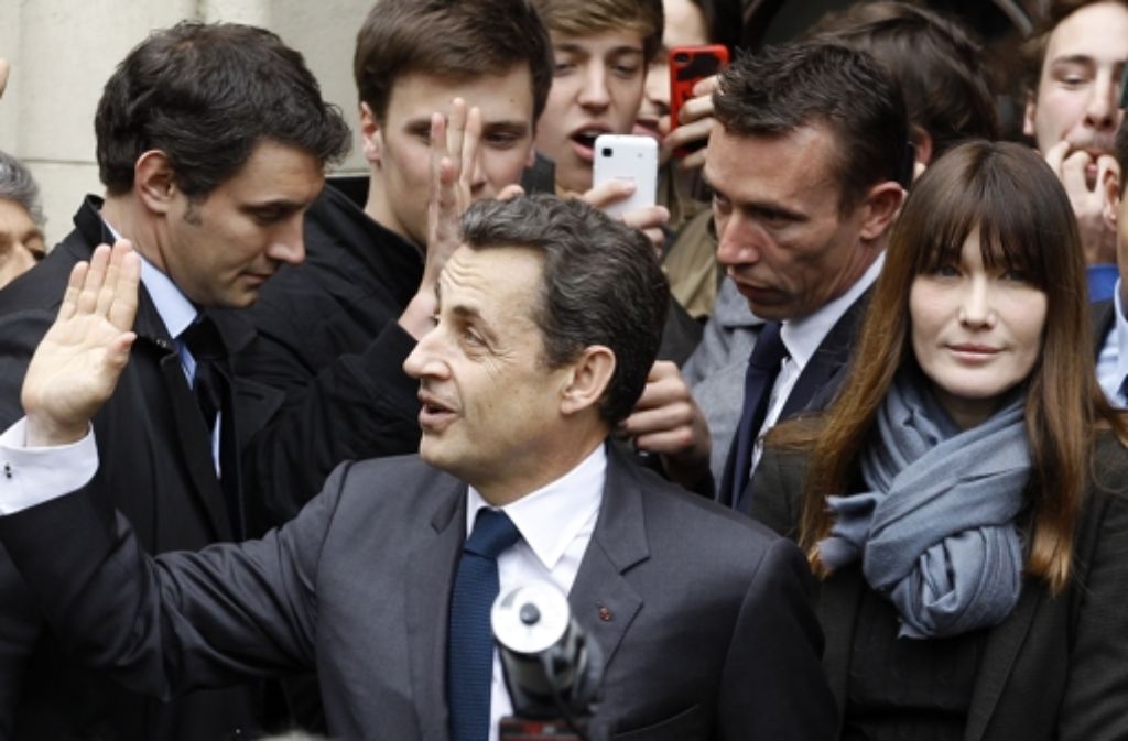 An der Seite ihres Gatten war Carla Bruni stets ins Protokoll des Elysée-Palasts eingezwängt. Diese Zeiten sind nach der Abwahl von Nikolas Sarkozy vorbei. Foto: dapd
