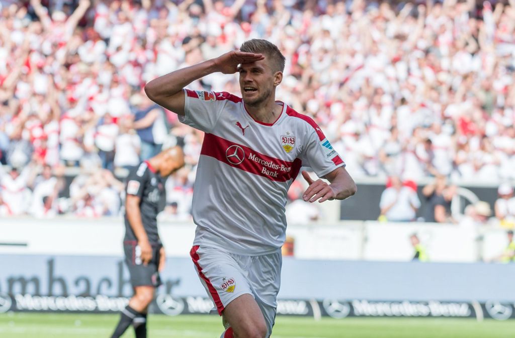 Auf Platz drei des Rankings befindet sich Simon Terodde, der 25 Tore für den VfB erzielte. Inzwischen spielt er in Köln.