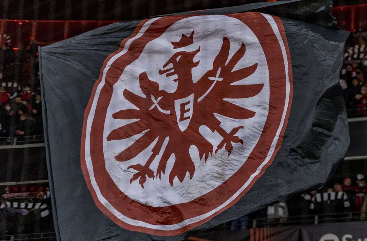 Platz 2: Eintracht Frankfurt (30,55 durchschnittliche Ausfalltage pro Spieler)