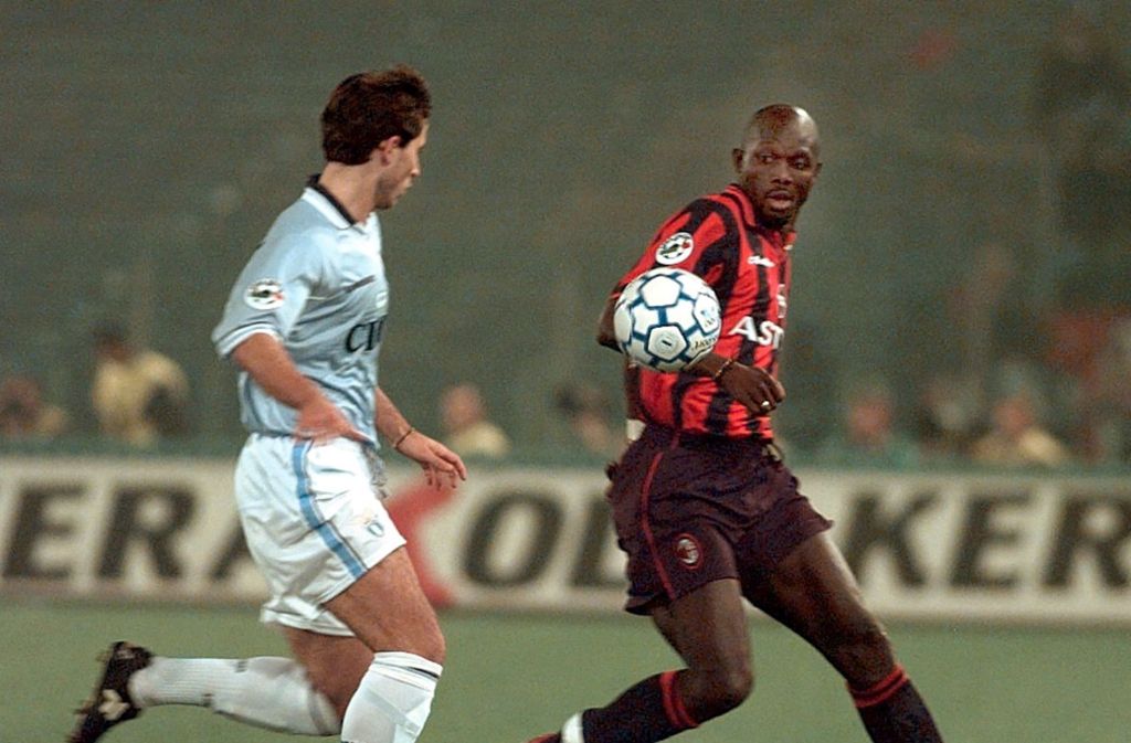 Von 1995 bis 2000 spielte Weah für den AC Mailand.