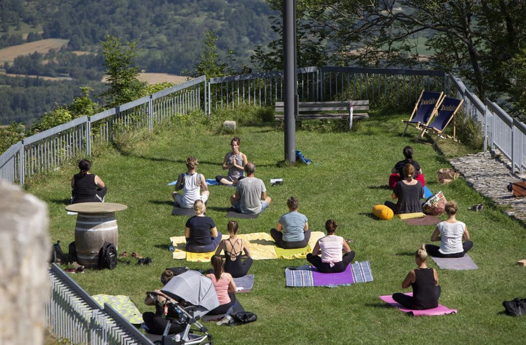 Diese Erfahrung könnne nun auch Teilnehmer beim Yoga auf Hohenneuffen machen.