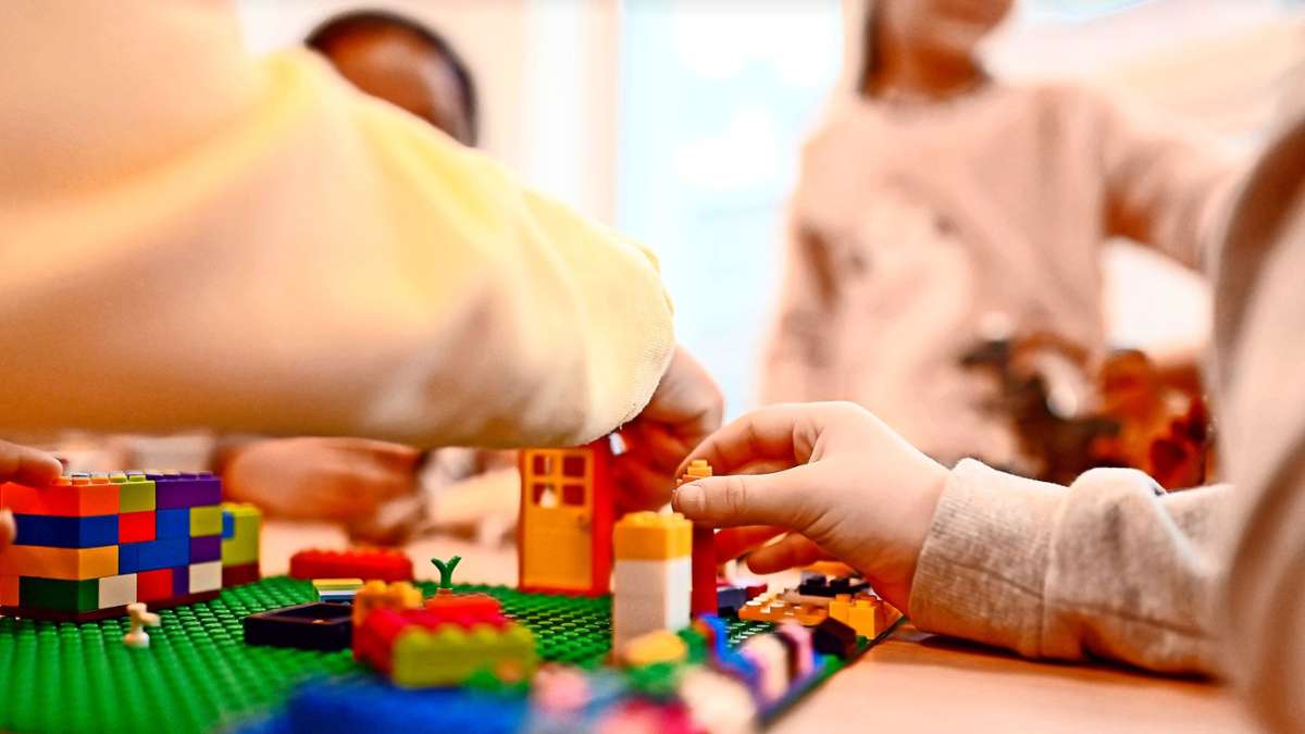 Kinderbetreuung in Esslingen: Mehr Kinder, zu wenig Kitaplätze – in  Esslingen bleibt   die Versorgungslücke