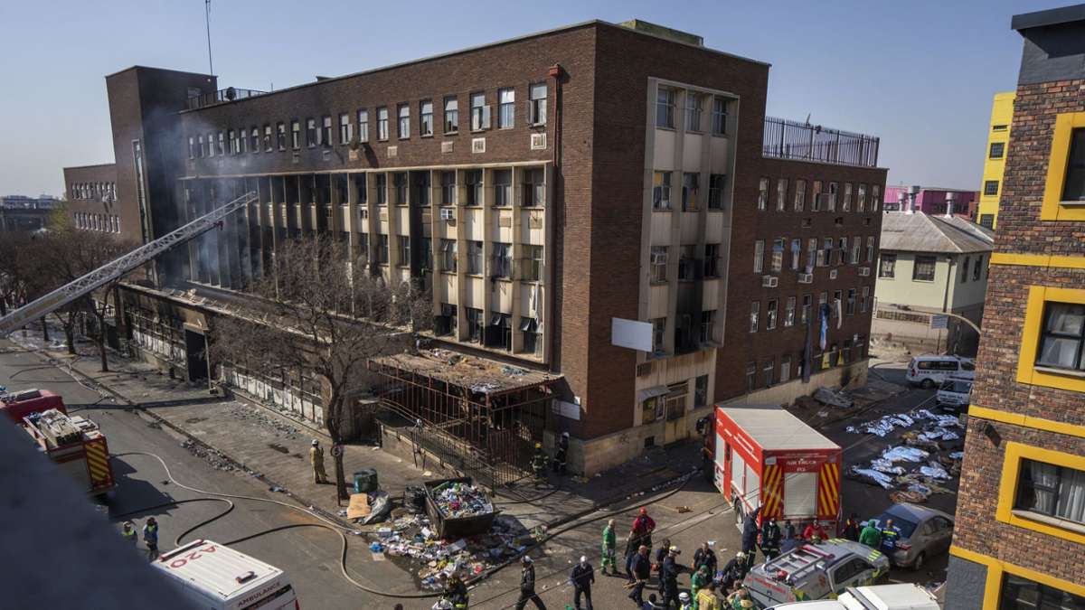 Südafrika: Mutmaßlicher Brandstifter nach Feuer mit 77 Toten in Johannesburg festgenommen