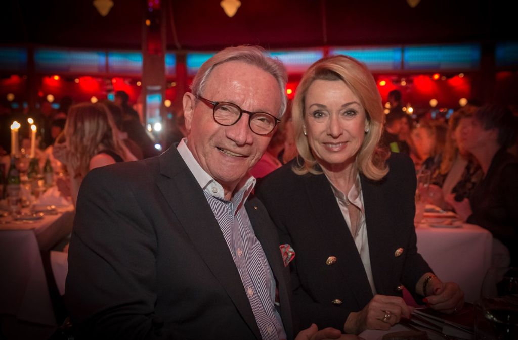 Auch Helmut Baur, Chef von Optik Binder, machte sich mit seiner Frau Gabriele einen schönen Abend.