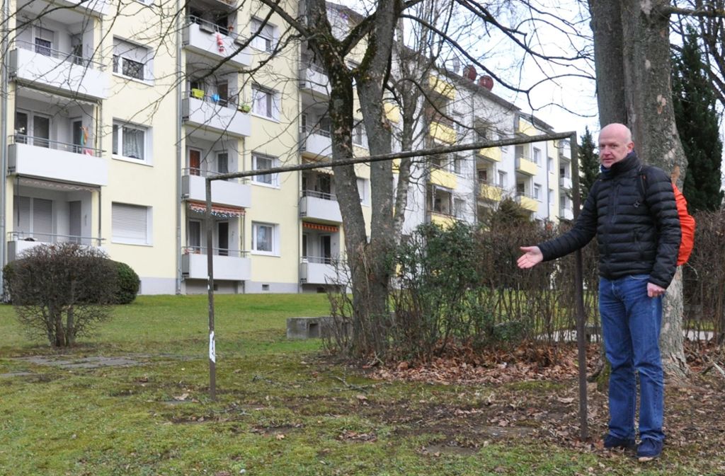 Eckhard Benner wünscht sich, dass vorrangig auf bereits bebauten Flächen nachverdichtet wird, und dafür keine Grünflächen wegfallen. Foto: Claudia Leihenseder