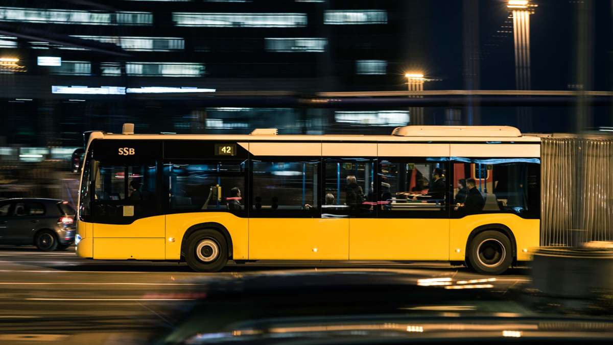 Stuttgart-Mitte: 26-Jähriger randaliert in Bus