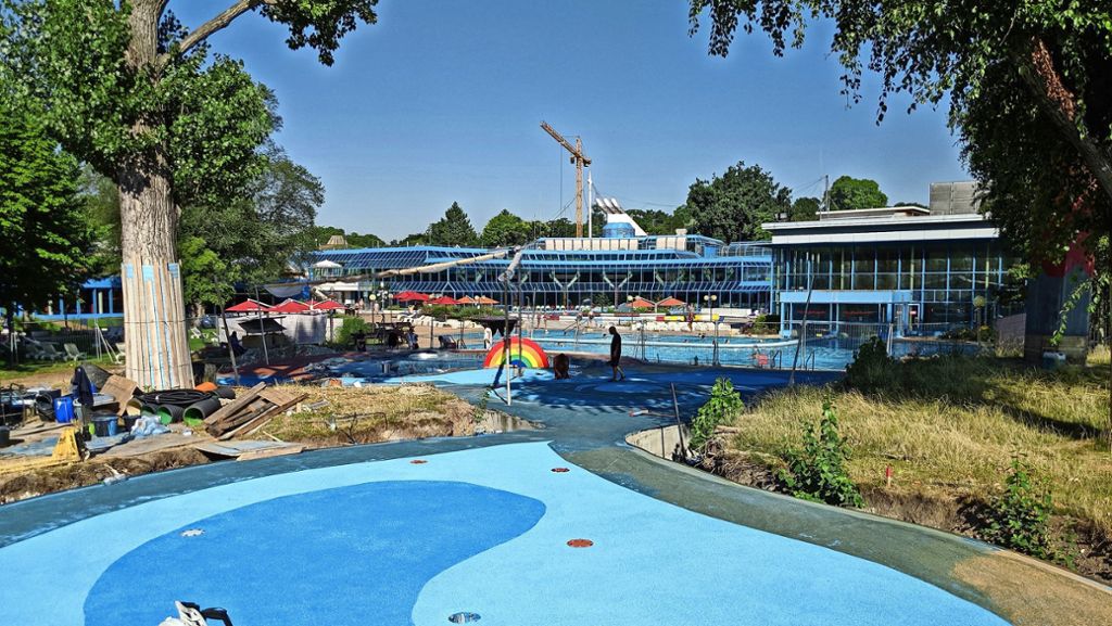  Die Kinder können sich auch auf einen neuen Wasserspielplatz und einen Spraypark freuen. Der neue Ballsportplatz soll bis Mitte 2020 fertiggestellt sein. 