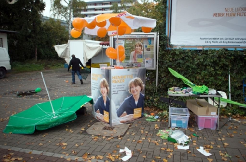 Das Attentat auf die parteilose OB-Kandidatin Henriette Reker ereignete sich bei einer Wahlkampfveranstaltung auf einem Wochenmarkt.